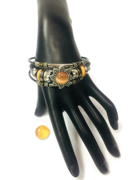 Star Gazer Fashion Snap Jewelry Leather Bracelet Set With 2 Charms Modern And Classy