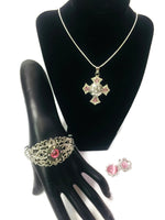 Pink Bliss Fashion Snap Jewelry Necklace Bracelet Set Plus 4 Charms Beautiful & Classy