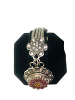 Modern Vintage Snap Jewelry Necklace Bracelet Set Plus 2 Reg and 2 Mini Size Charms