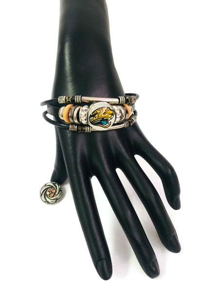 NFL Fashion Snap Jacksonville Jaguars Logo Leather Bracelet  With 2 Charms For Football Fans