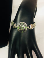 Green Peace Fashion Snap Jewelry Necklace Bracelet Set Plus 4 Charms Beautiful & Classy